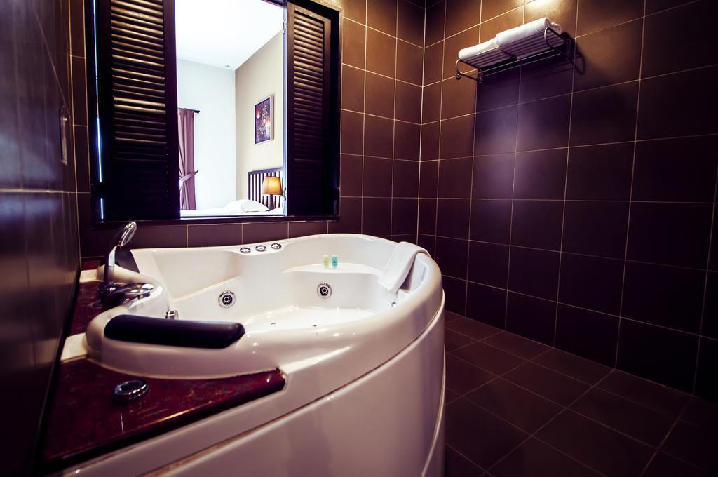 Gold Coast Morib International Resort Экстерьер фото